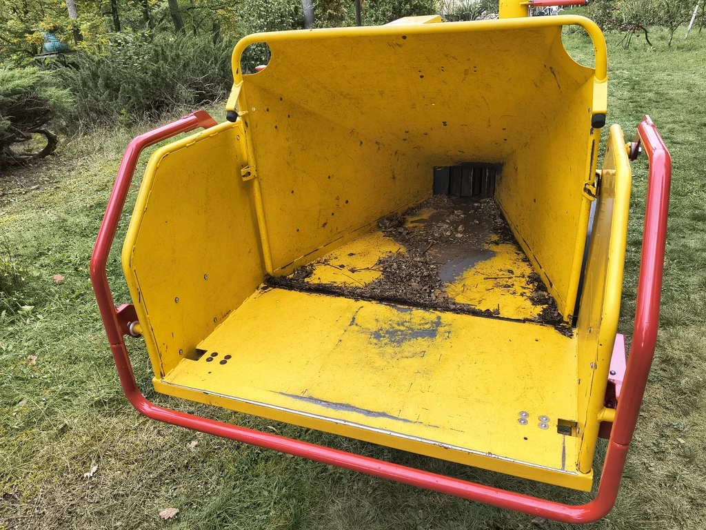 Štěpkovač GreenMech Arborist 150 - Násypka